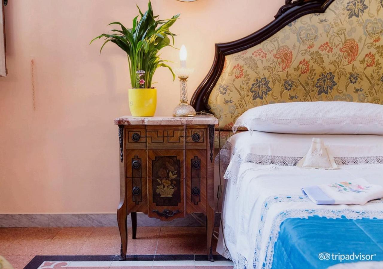 B&B Atmosfere Del Centro Storico Napoli Dış mekan fotoğraf