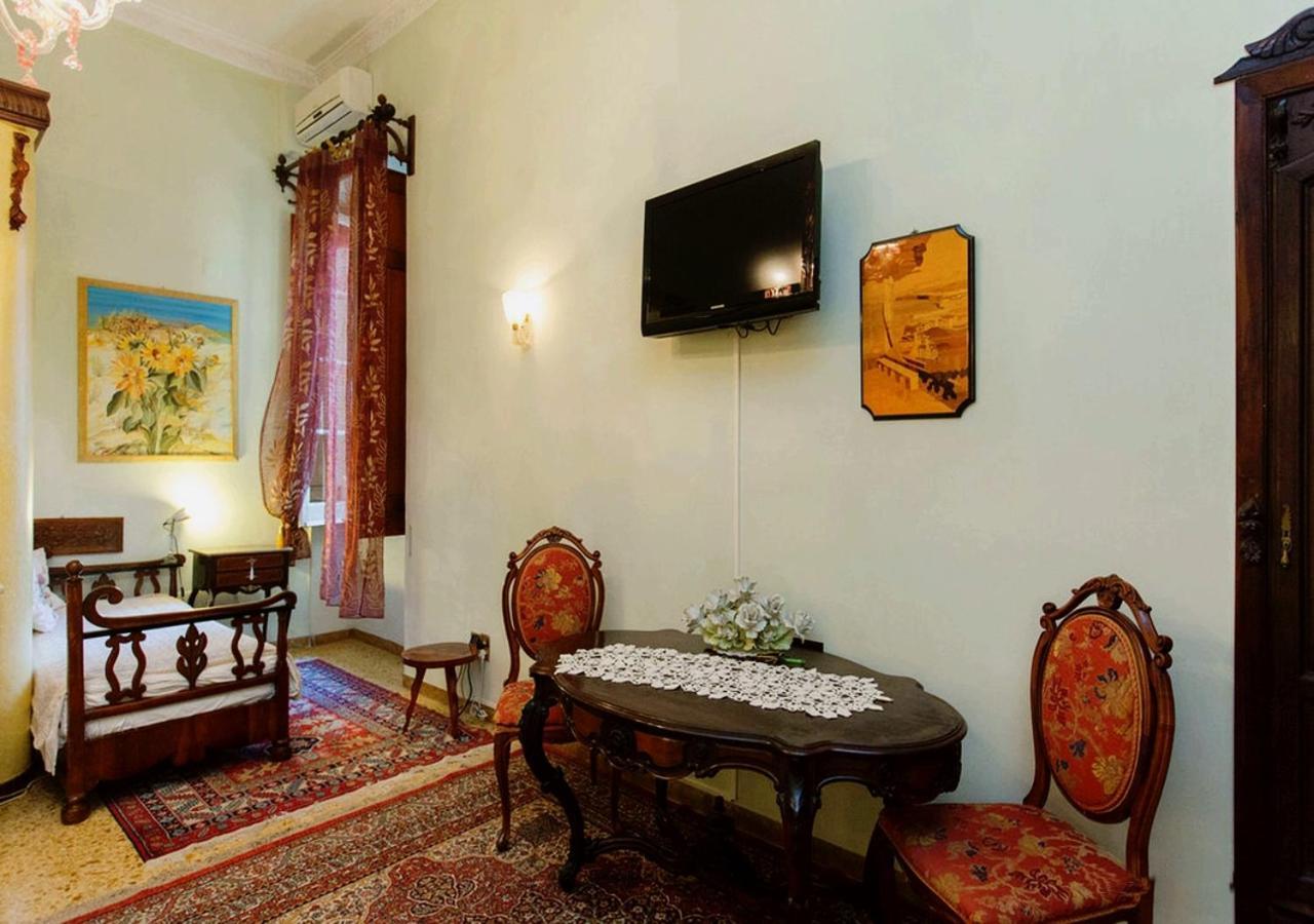 B&B Atmosfere Del Centro Storico Napoli Dış mekan fotoğraf