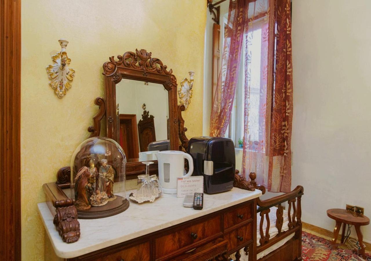 B&B Atmosfere Del Centro Storico Napoli Dış mekan fotoğraf